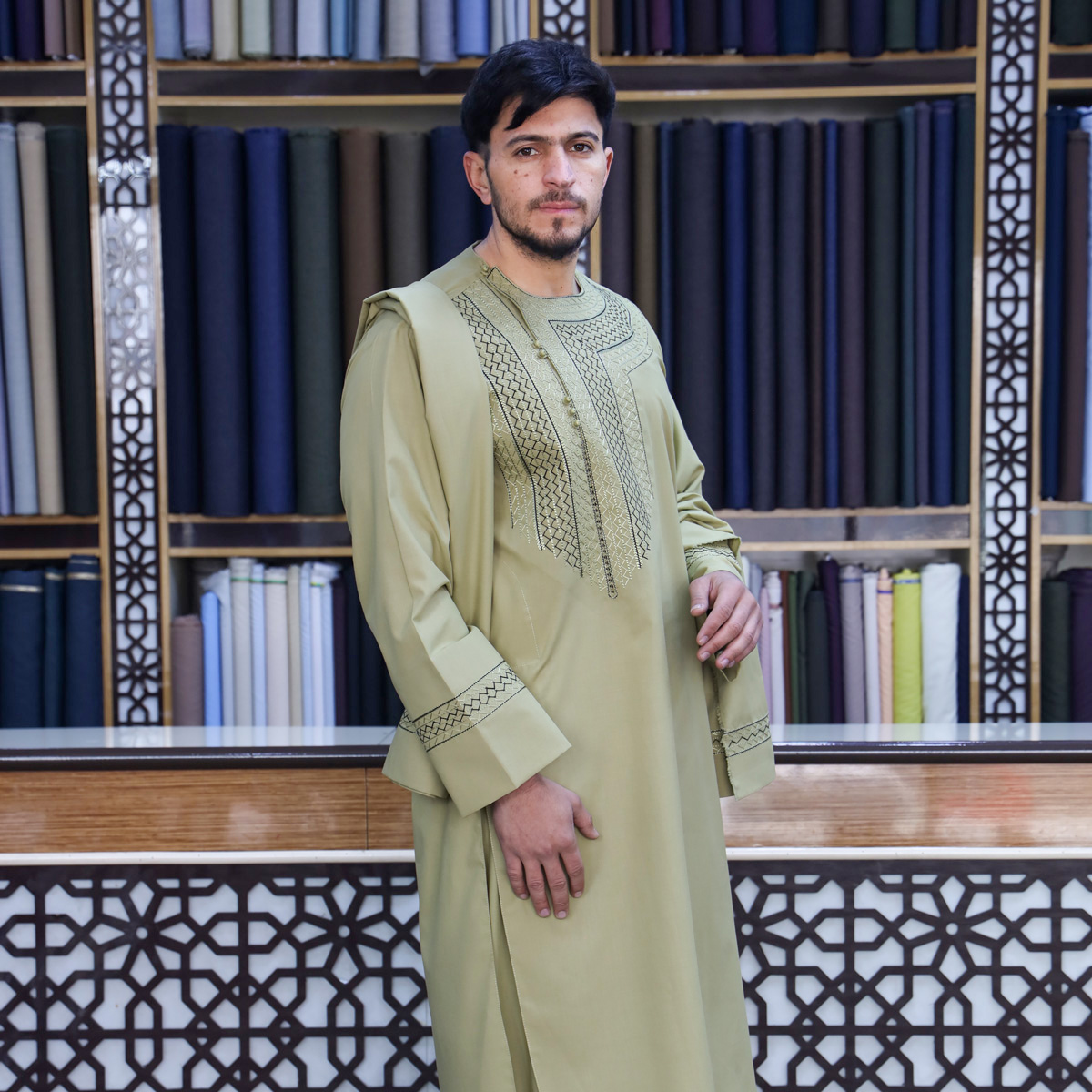 Traditional Men’s Clothing With Shawl – Perahan Tunban Set