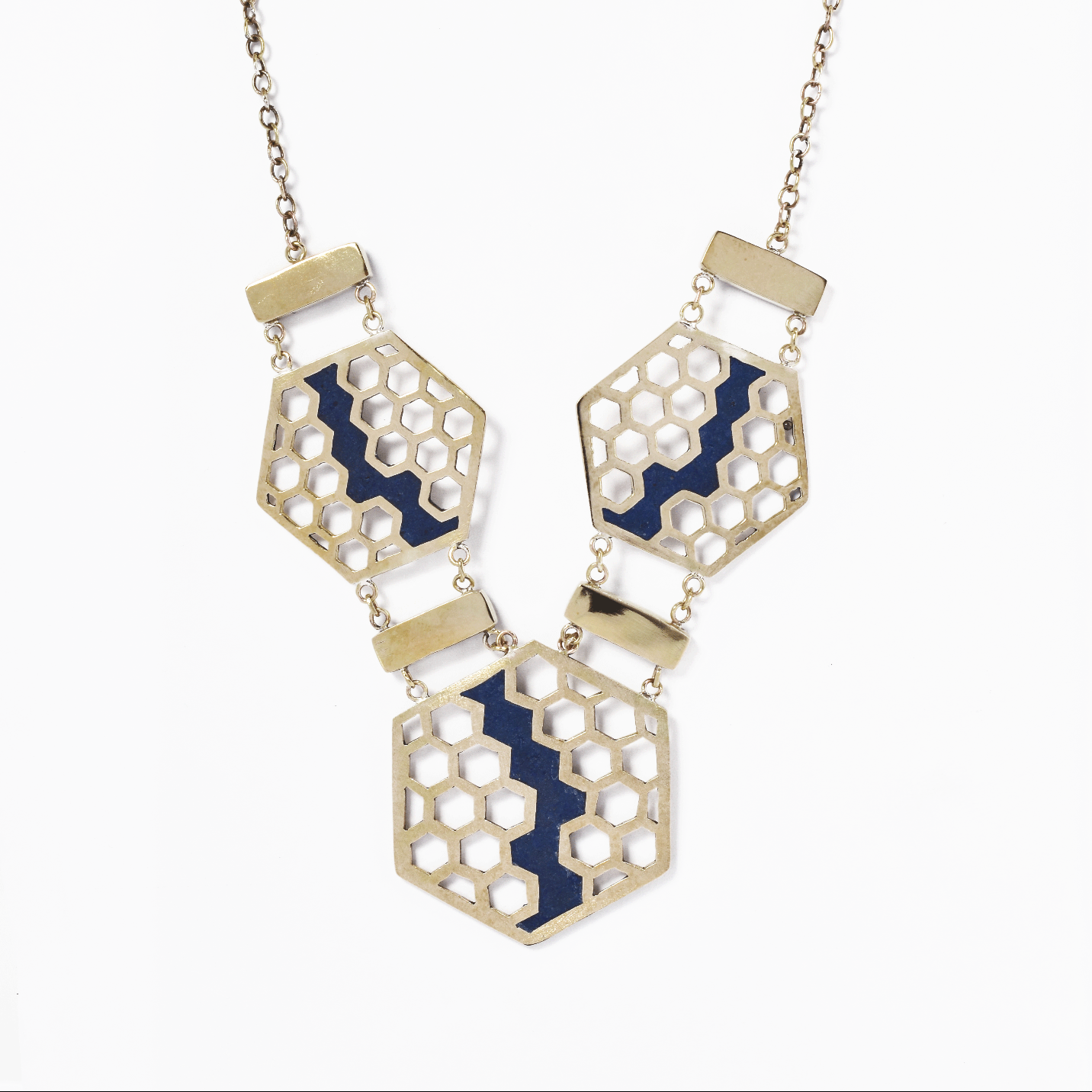 River-Inspired Necklace – Elegant Handmade Design